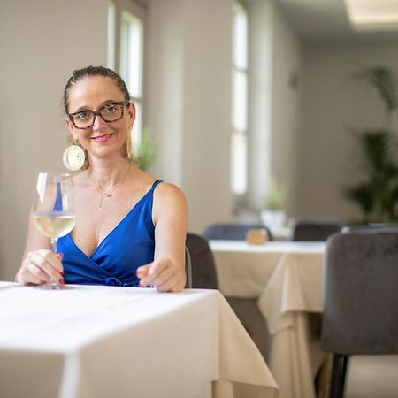 Locanda Agli Amici Cortona Exteriör bild
