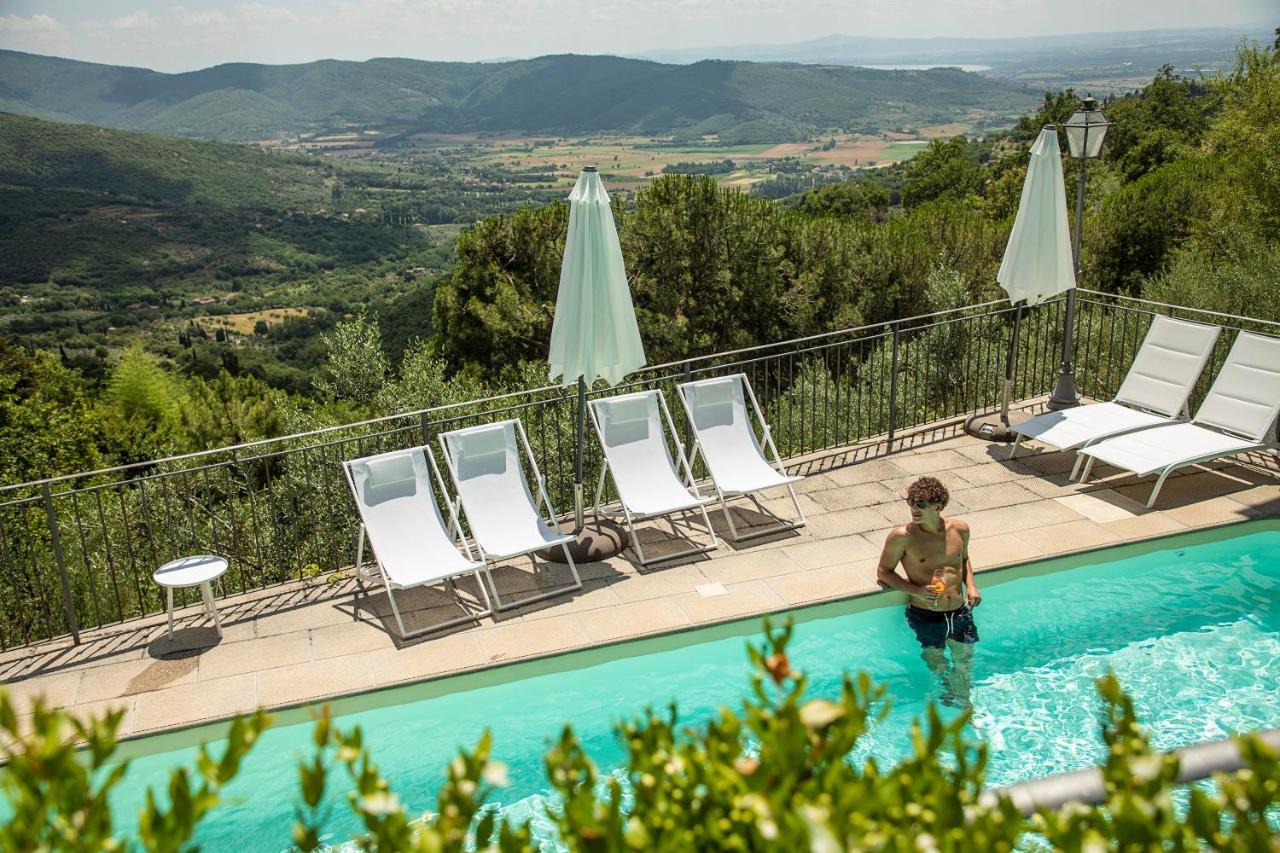 Locanda Agli Amici Cortona Exteriör bild